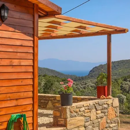 Yaliciftlikde Dogayla Ic Ice Tatil